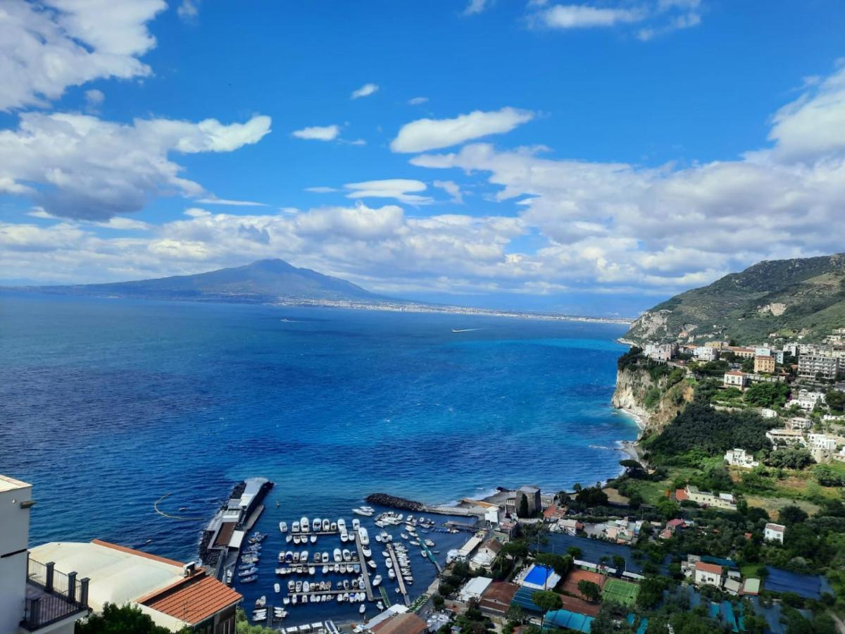 La Torretta Sea View Rooms Vico Equense Eksteriør billede