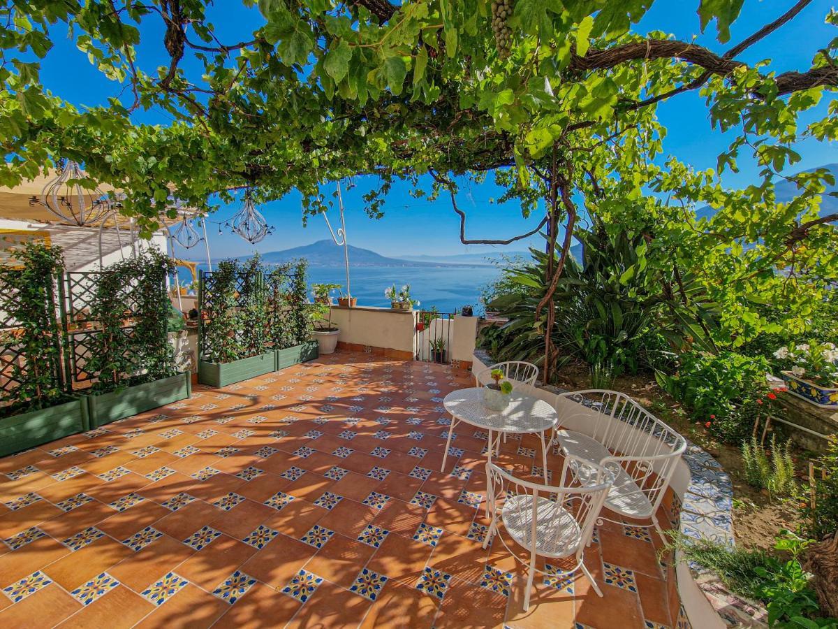 La Torretta Sea View Rooms Vico Equense Eksteriør billede