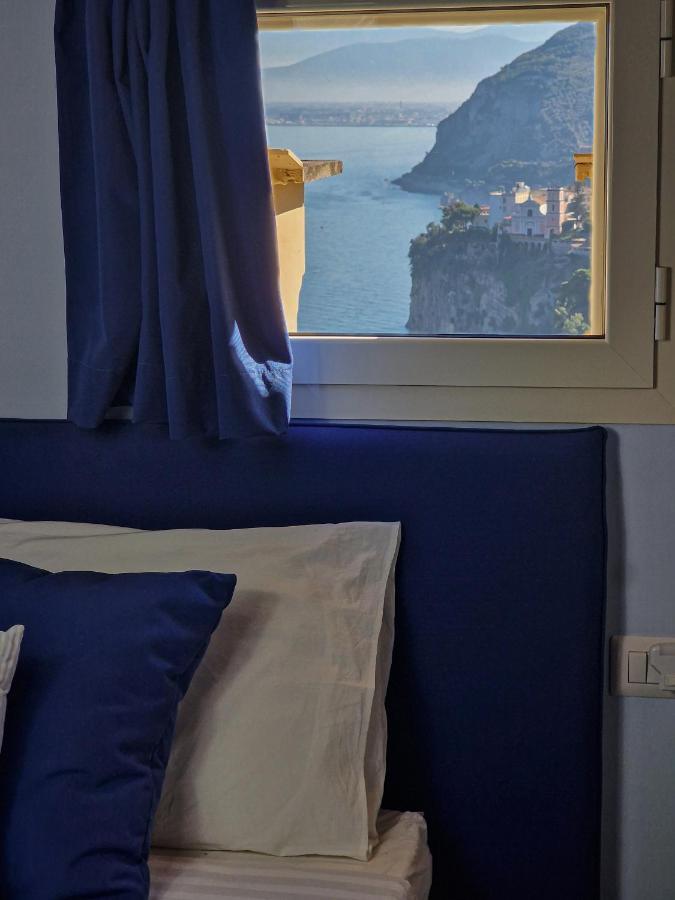 La Torretta Sea View Rooms Vico Equense Eksteriør billede
